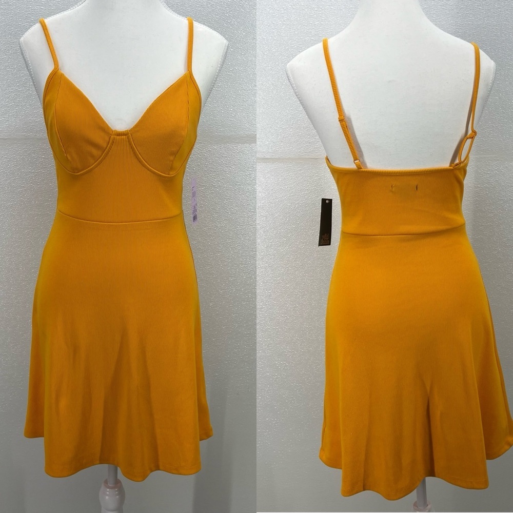 NWT Women's Mini Knit Skater Dress
Gold‎  Fable S - Picture 11 of 14
